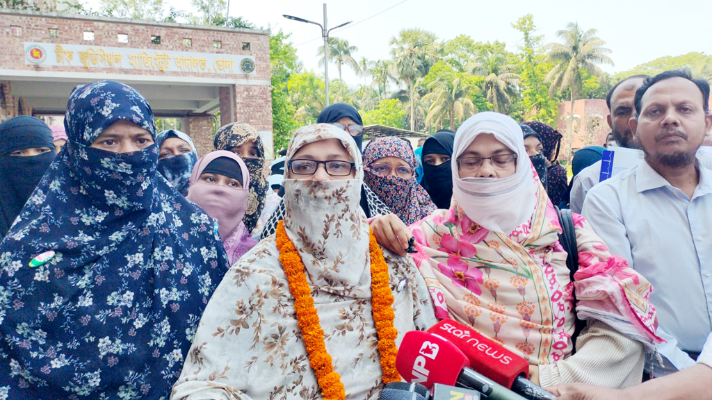 জামিন পেলেন জামায়াতের সেই নারী কর্মী