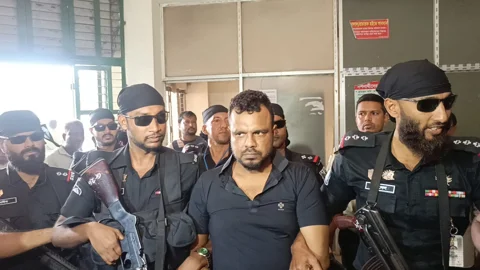 রংপুরে ‘শীর্ষ সন্ত্রাসী’ মেরিল সুমন গ্রেপ্তার
