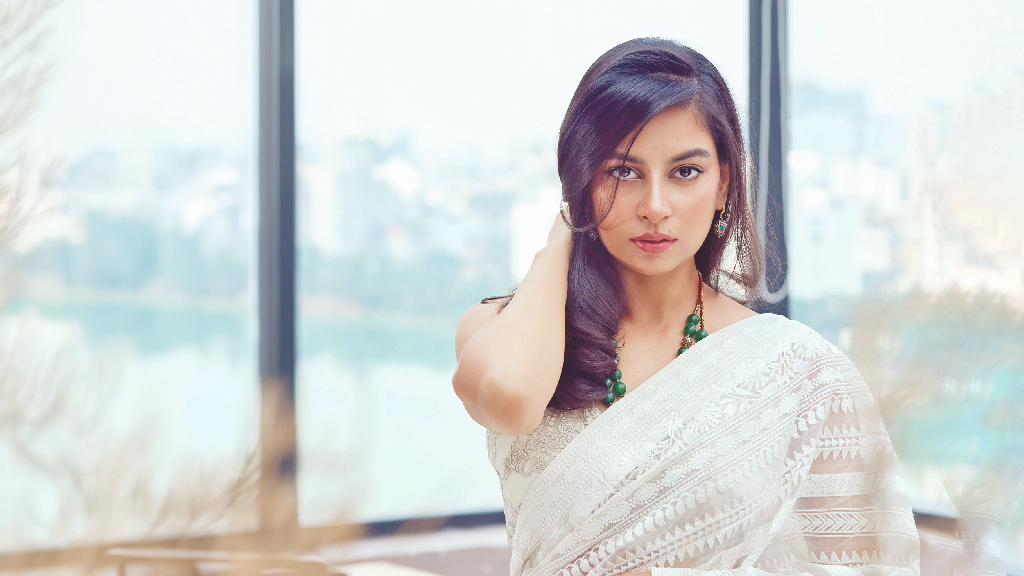 যখন গান বানাই, সেই সময়টা ধারণ করার চেষ্টা করি