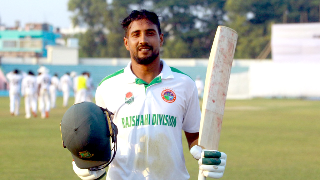 সাঞ্জামুলের সেঞ্চুরি, বল হাতে রবিউলের দারুণ দিন