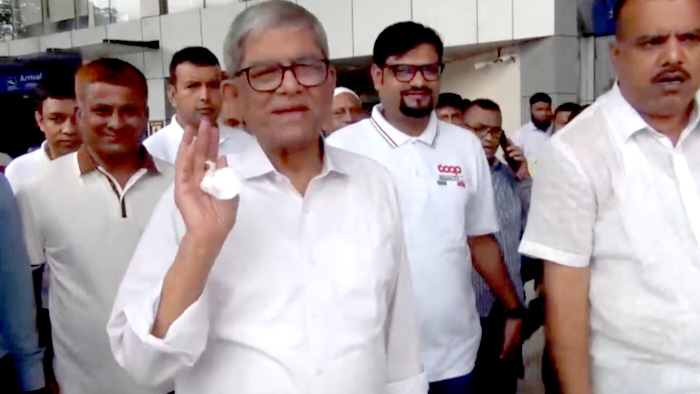 দলকে শক্তিশালী করতে হবে, গ্রুপিং করা যাবে না: মির্জা ফখরুল