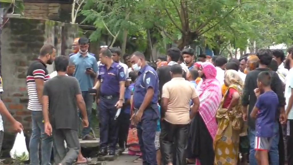 ‘বাসায় একজন মরে আছে, পুলিশ যেন লাশ নিয়ে যায়’