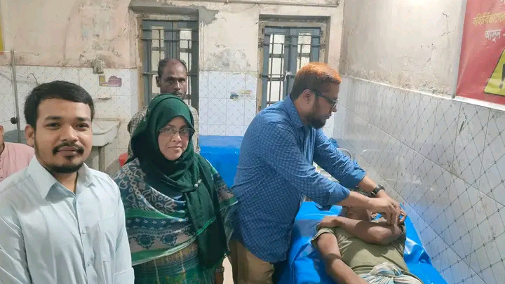 নান্দাইলে শিয়ালের কামড়ে নারী-শিশুসহ আহত ১০