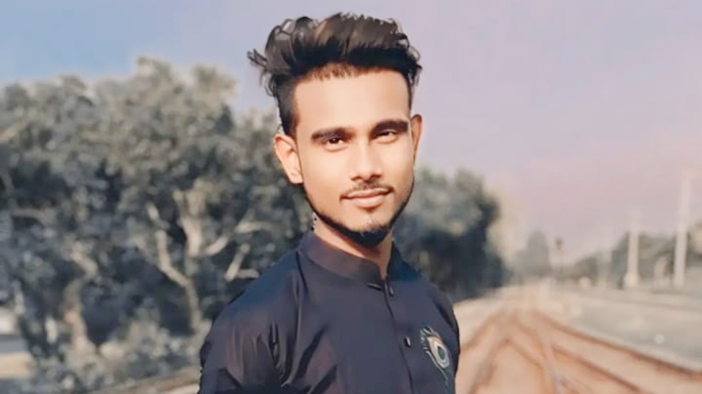 জামাতার সন্ধান পেতে শাশুড়ির পুরস্কার ঘোষণা
