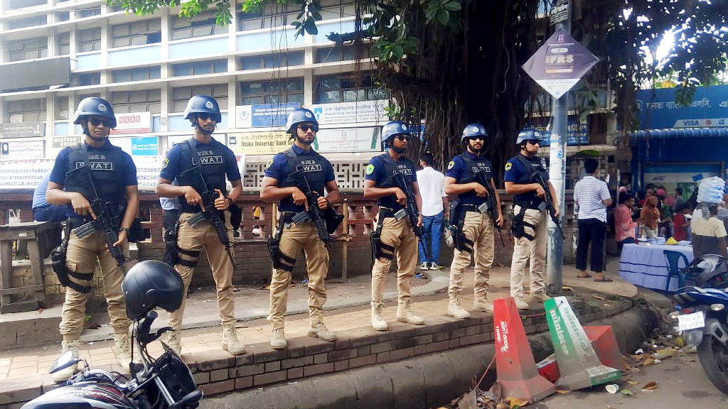 ডাকসু নির্বাচন ‎ঘিরে ঢাবিতে ‎কড়া নিরাপত্তা