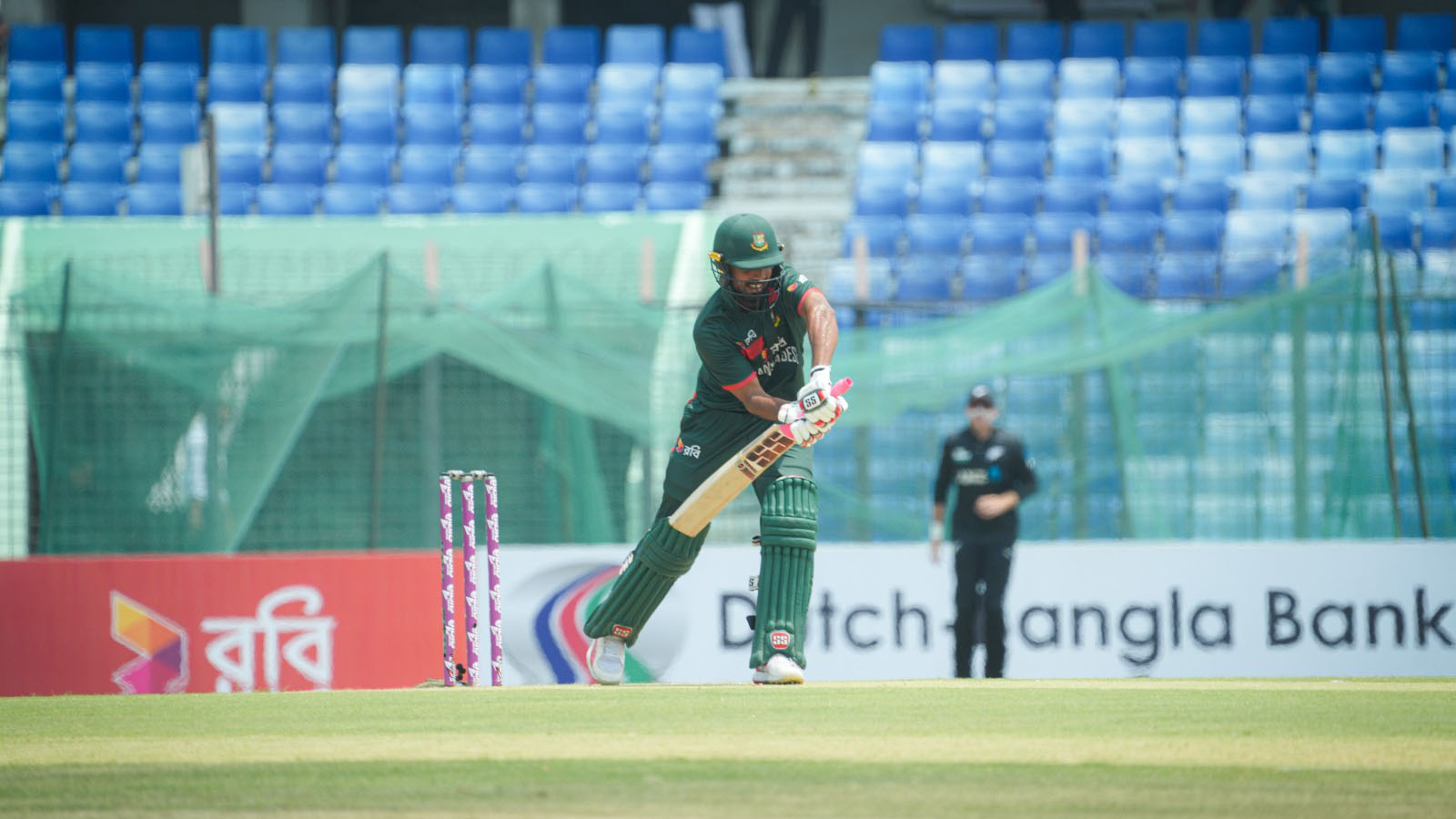 মাঠে দর্শকখরা, টি-টোয়েন্টিতে টিকিটের দাম কমাল বিসিবি