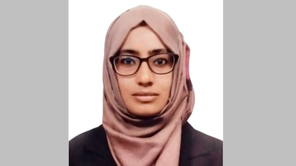 প্রধান উপদেষ্টাকে নিয়ে পোস্ট দেওয়া সেই ঊর্মি চাকরিচ্যুত