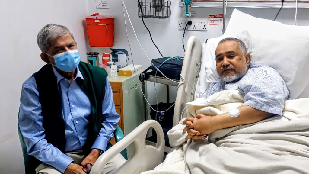 জামায়াত নেতা তাহেরকে দেখতে হাসপাতালে মির্জা ফখরুল