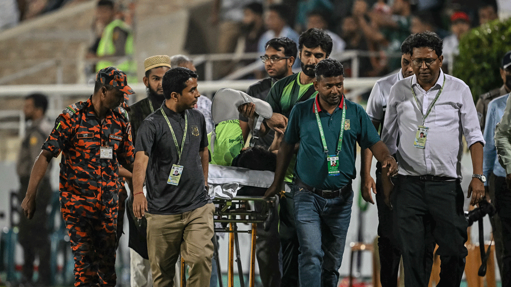 মিরপুরে আঘাত পেয়ে হাসপাতালে পাকিস্তানি ক্রিকেটার
