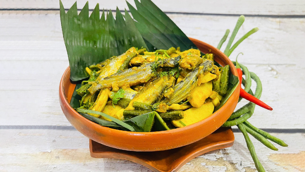 পুঁটি ও ট্যাংরা দিয়ে সবজির রসা