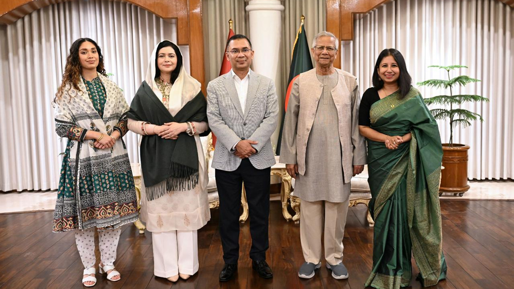 ড. ইউনূসের সঙ্গে সপরিবারে সাক্ষাৎ করলেন তারেক রহমান