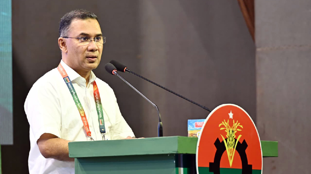 সীমা লঙ্ঘন না করার হুঁশিয়ারি প্রধানমন্ত্রীর