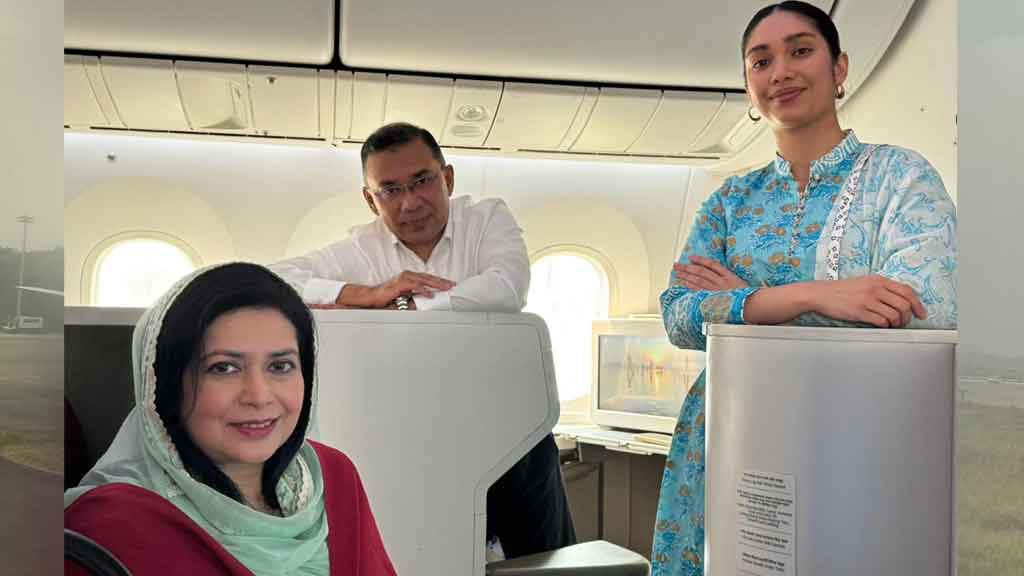 ফেসবুকের ফ্রেমে তারেক রহমানের দেশে ফেরা