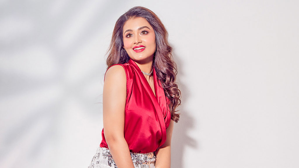প্রযোজনায় আসছেন তাসনিয়া ফারিণ