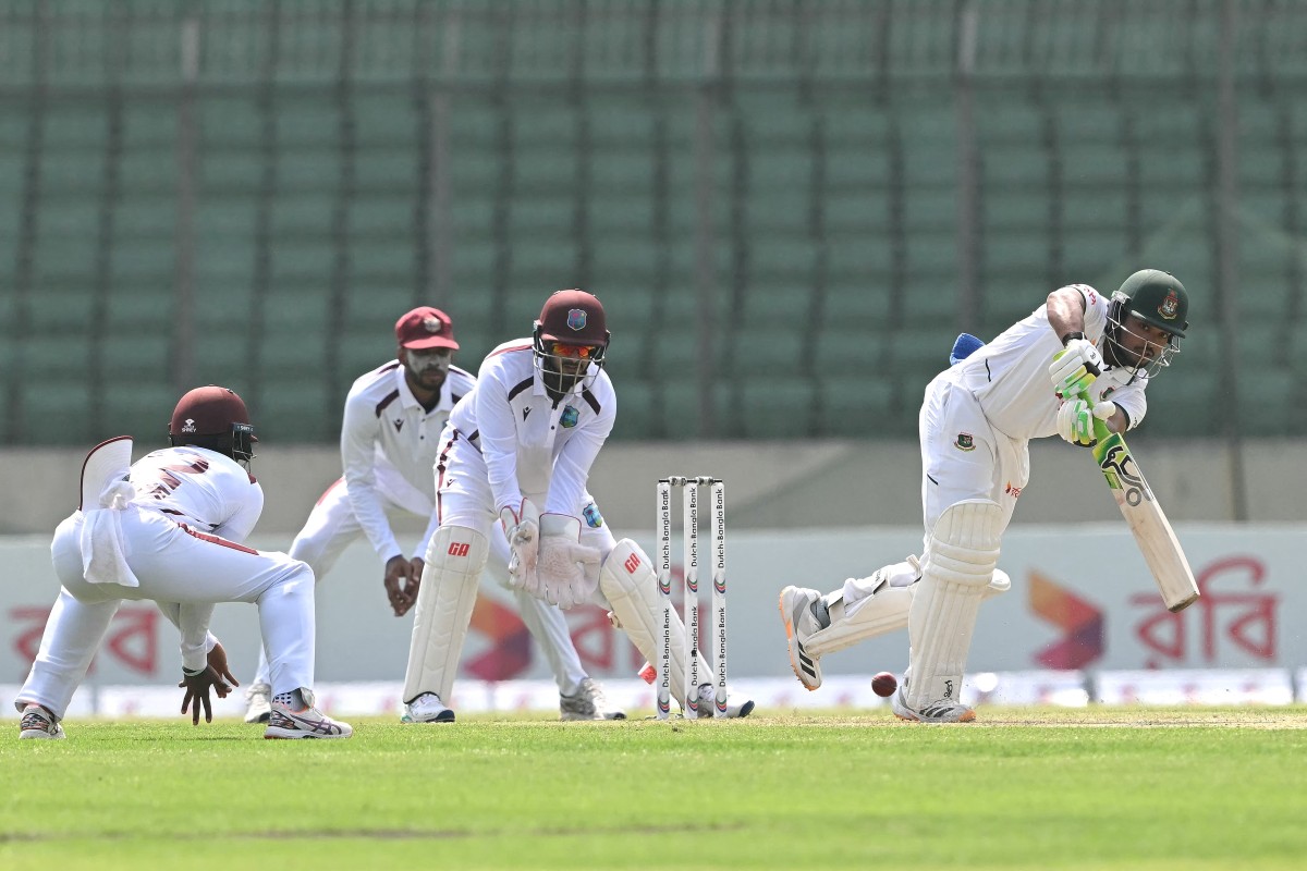 Bangladesh Reach Lunch at 96 for 2 in 29 Overs in Mirpur Test, Mushfiqur Out Injured