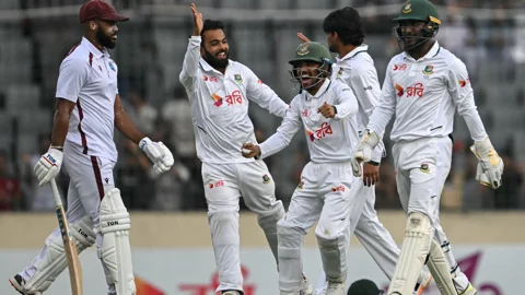 মিরপুরে শেষ বিকেলে একই দৃশ্য, বাংলাদেশের লাভ না ক্ষতি