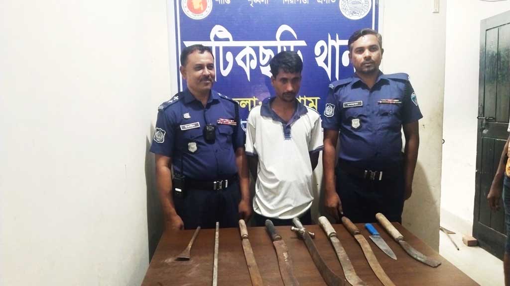 সন্ত্রাসী ডেভিড ইমনের সহযোগী ‘টেস্টার মোবারক’ অস্ত্রসহ গ্রেপ্তার