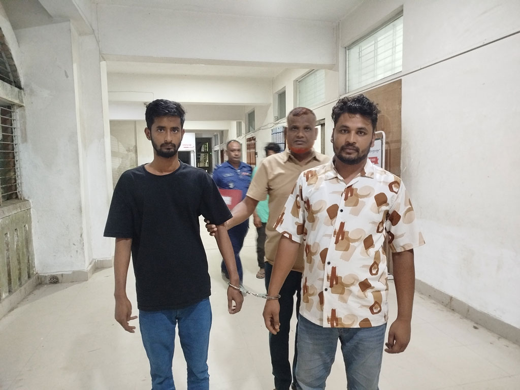 পঞ্চগড়ে তরুণীর ব্যক্তিগত ছবি নিয়ে বিরোধ, ভারতীয় যুবকসহ গ্রেপ্তার ৩