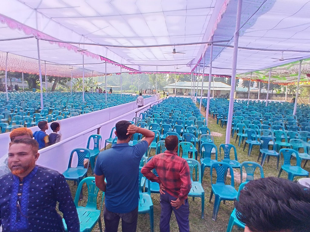 মির্জা ফখরুলের আগমন ঘিরে উচ্ছ্বাস: ঠাকুরগাঁওয়ে মঞ্চ প্রস্তুত, নেতা-কর্মীদের ভিড়