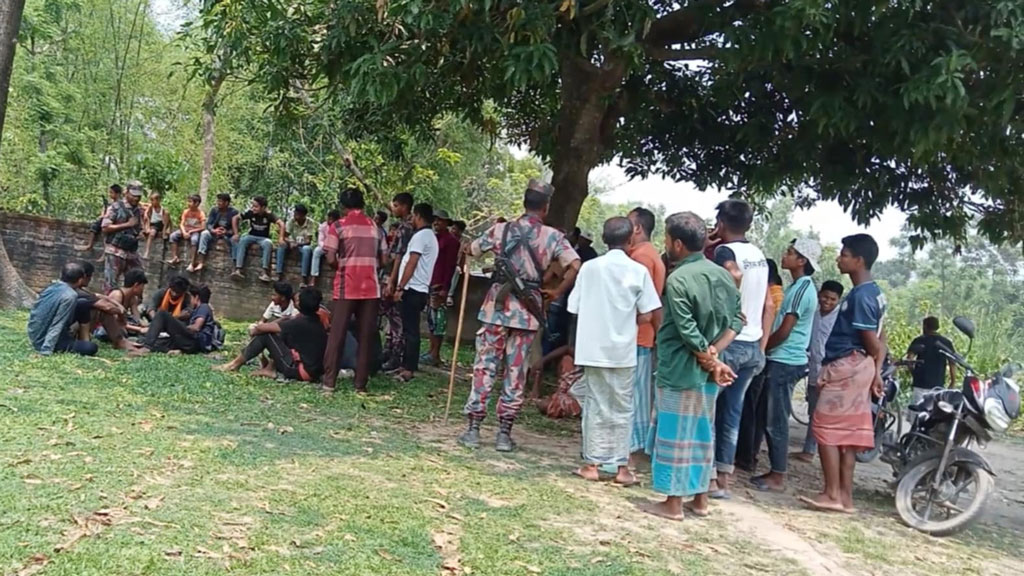ঠাকুরগাঁও সীমান্তে দিয়েও এলেন ১০ যুবক