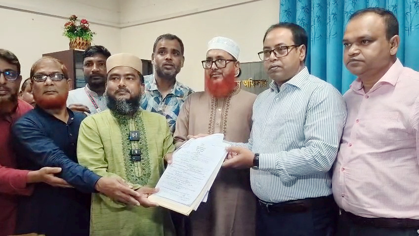 ঠাকুরগাঁও-১ উপনির্বাচনে মনোনয়নপত্র জমা দিলেন জামায়াতের দেলাওয়ার