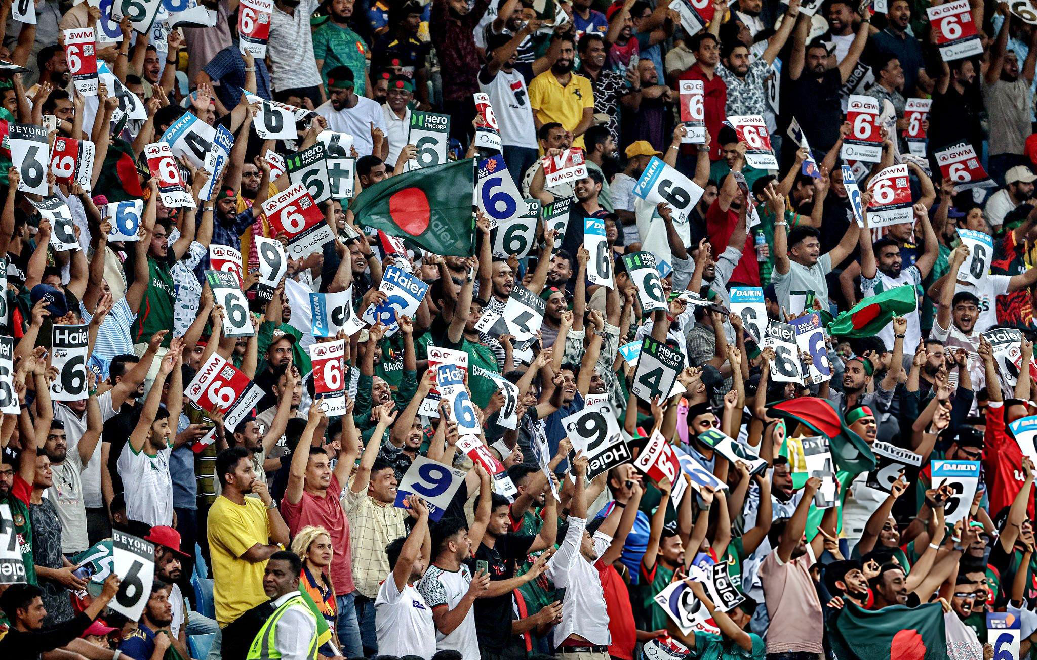 দেখে নিন শ্রীলঙ্কার বিপক্ষে বাংলাদেশের রুদ্ধশ্বাস জয়ের কিছু মুহূর্ত