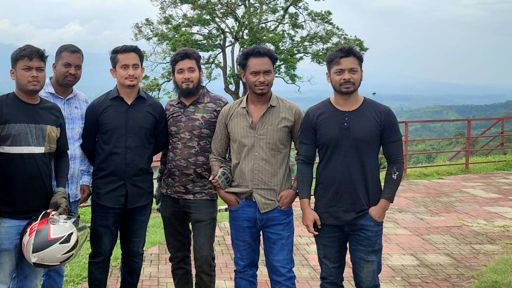 কক্সবাজার থেকে বান্দরবানে সারজিস আলম