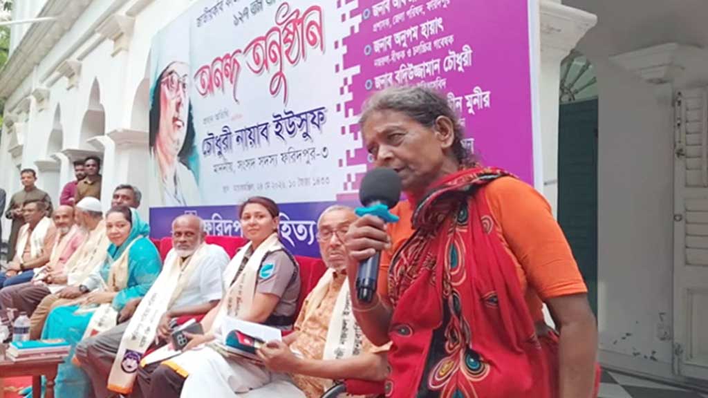 ‘নয়ন ভরা জল’ গেয়ে ভাইরাল লাইলী খালা জানালেন জীবনের অজানা গল্প