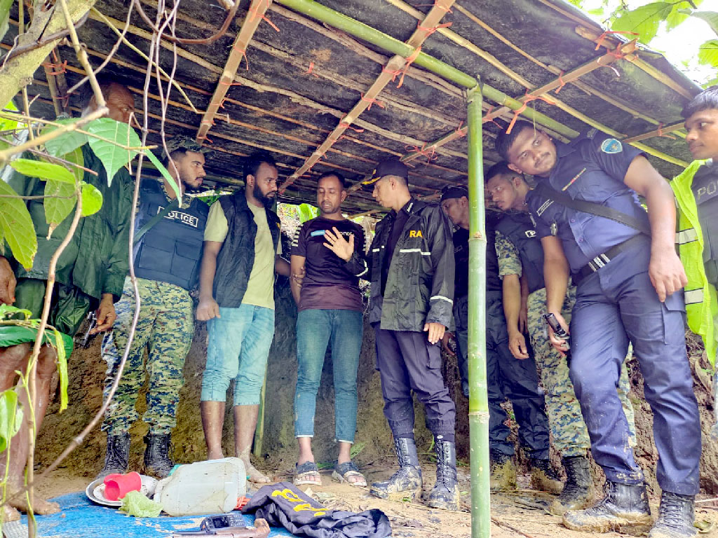 র‍্যাব পরিচয়ে রোহিঙ্গা যুবক অপহরণ, ৭২ ঘণ্টা পর উদ্ধার