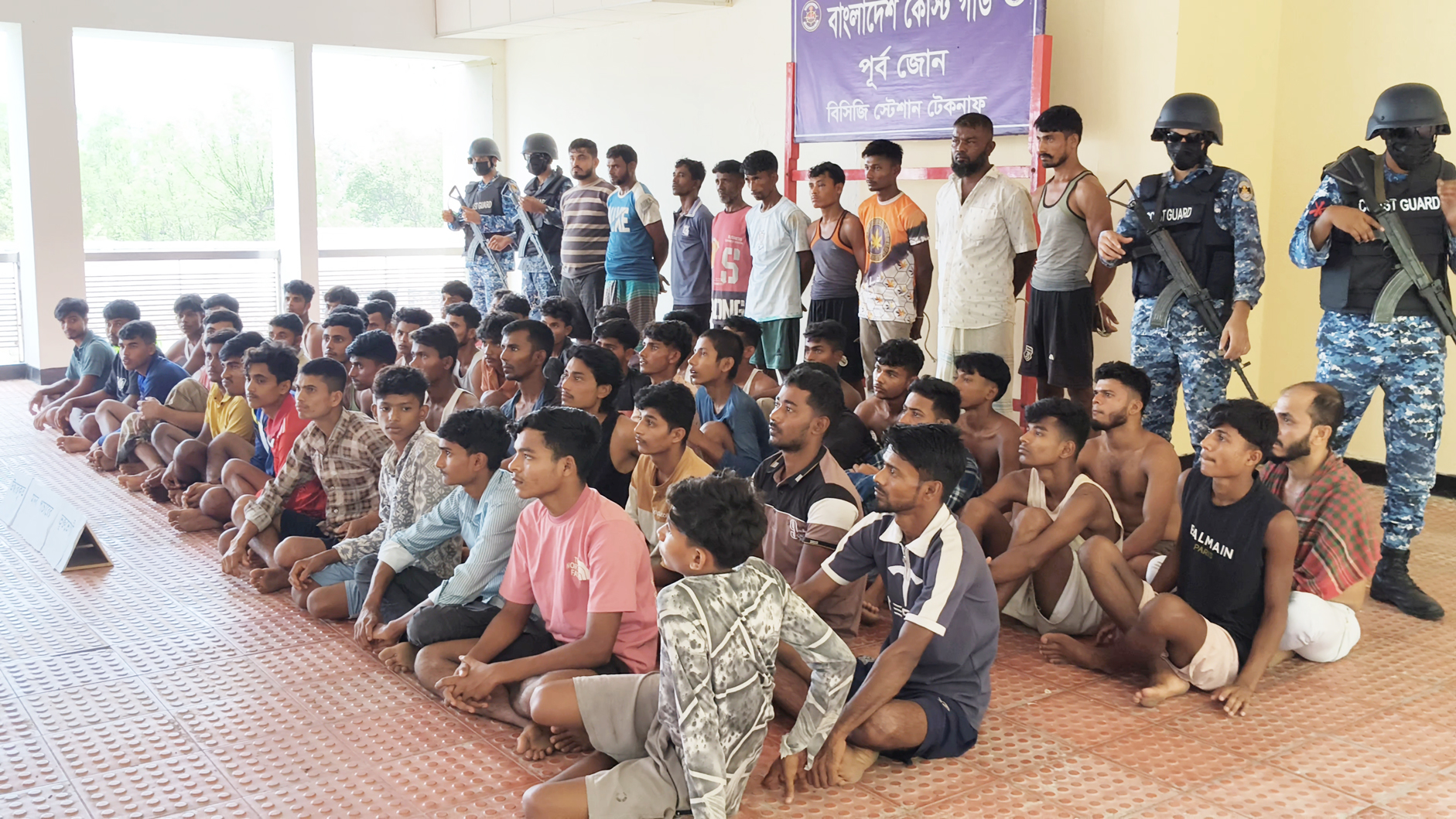টেকনাফে মালয়েশিয়াগামী বোট থেকে ৫০ জনকে উদ্ধার, আটক ৯ মানব পাচারকারী