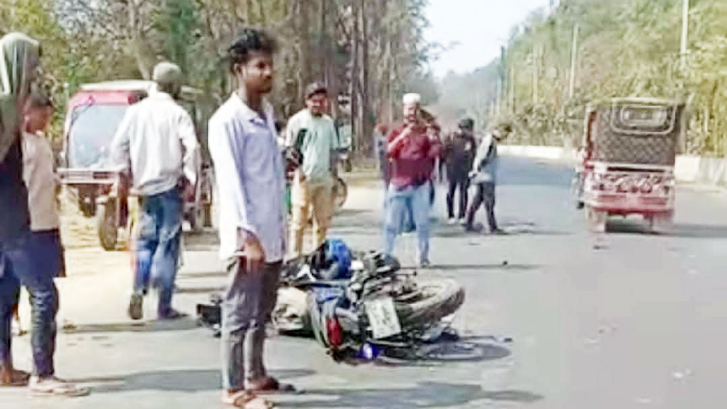 টেকনাফ মেরিন ড্রাইভে জিপ ও মোটরসাইকেল সংঘর্ষে নিহত ১