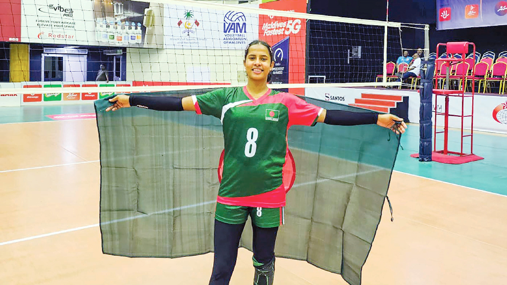 স্বপ্নজয়ী ভলিবল-কন্যা তেঁতুলিয়ার তাকফিয়া