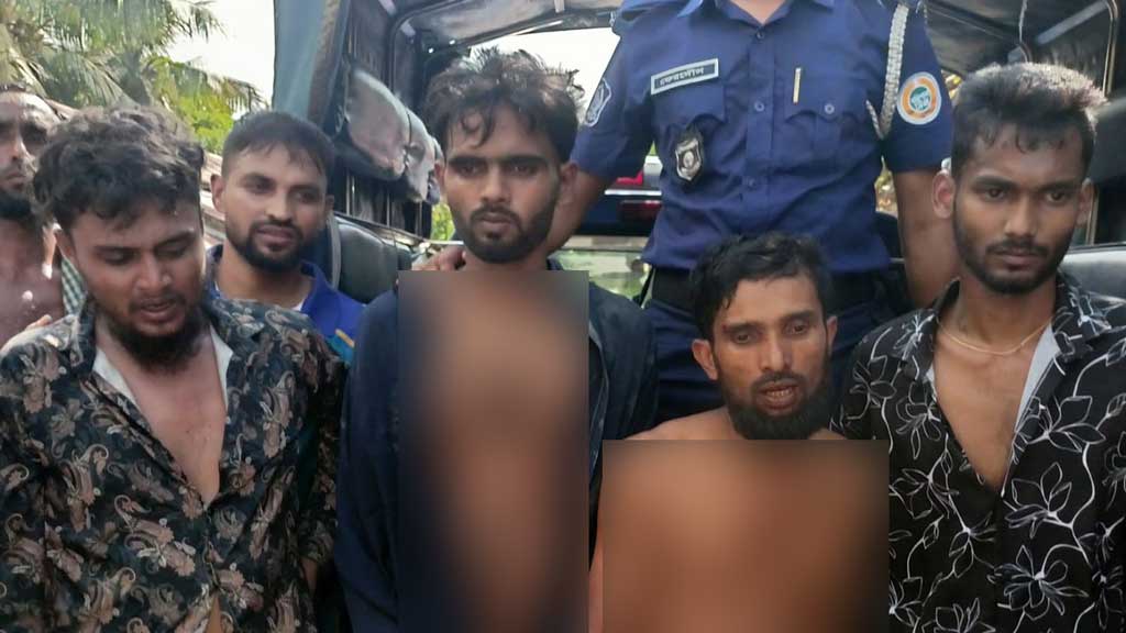 তালতলীতে পিস্তল-গুলিসহ আটক ৫