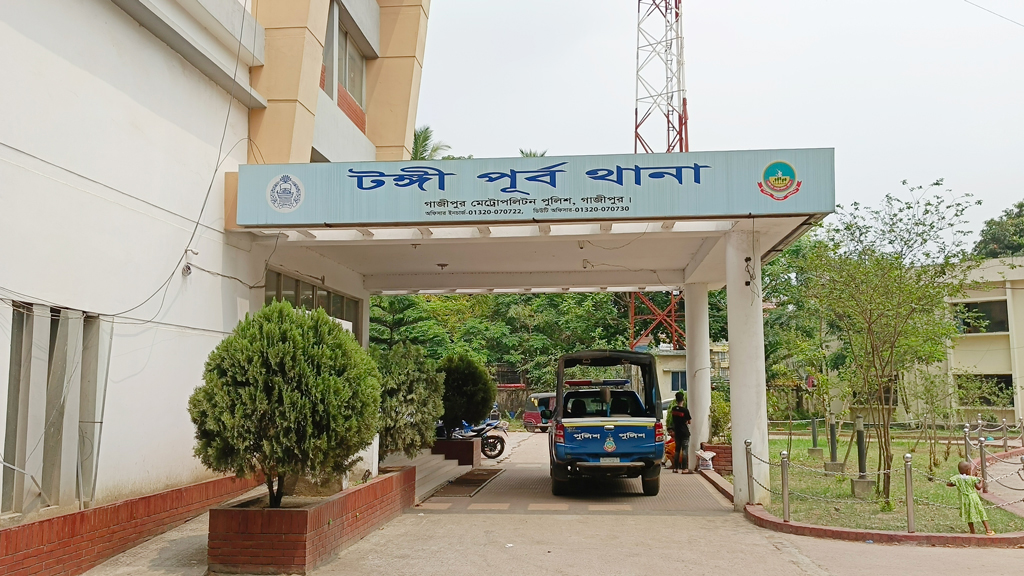 স্বামীর গোপনাঙ্গ কেটে থানায় স্ত্রীর আত্মসমর্পণ