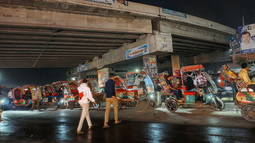 টঙ্গী স্টেশন রোডে ককটেল বিস্ফোরণ