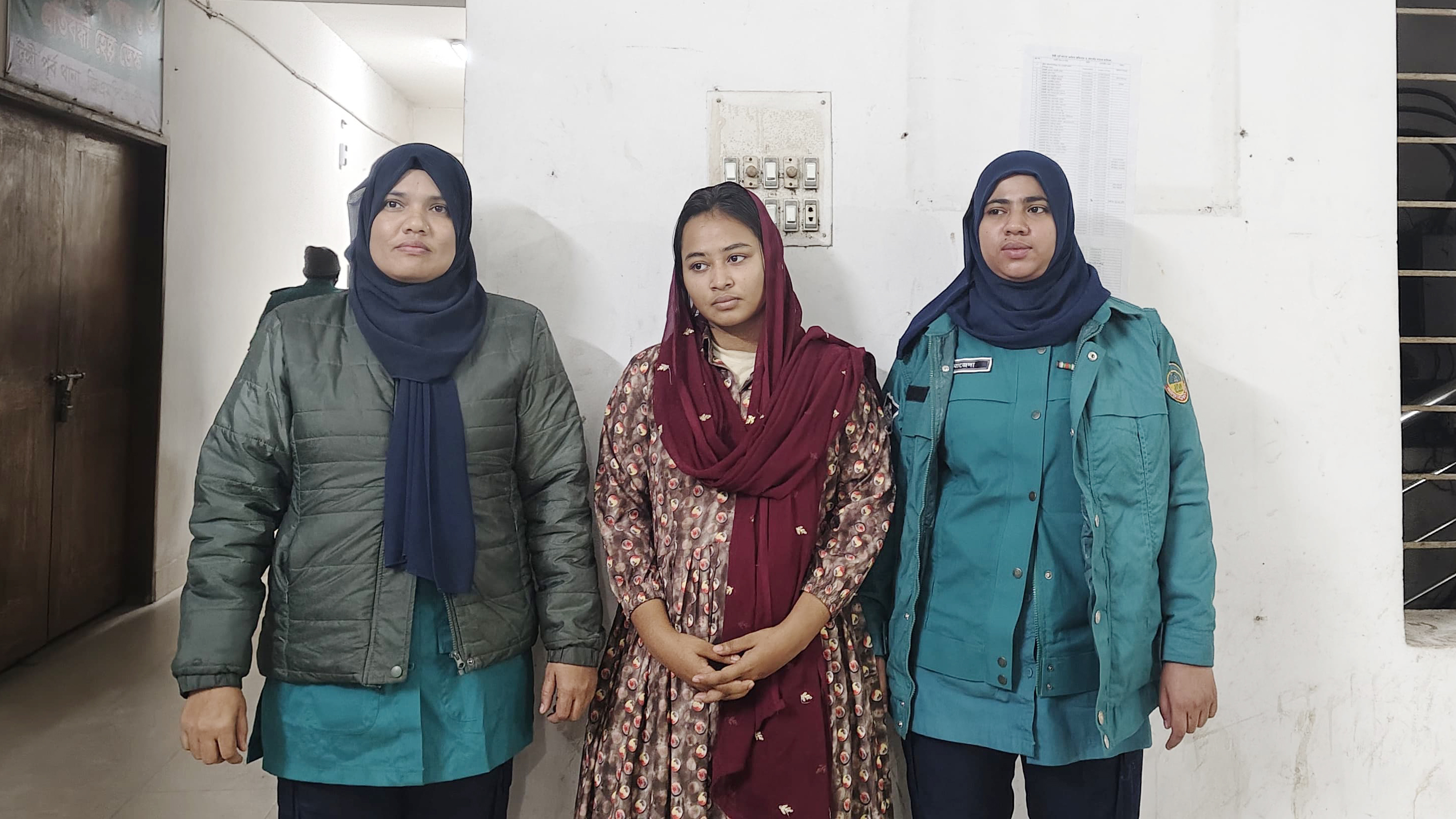 ‎টঙ্গীতে যৌথ বাহিনীর অভিযানে জুলাই যোদ্ধা তাহরিমা গ্রেপ্তার