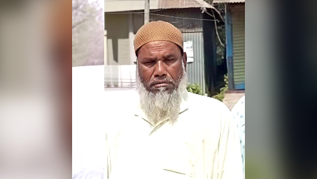 এক মোটরসাইকেলে চারজন, ধাক্কায় প্রাণ গেল কৃষকের