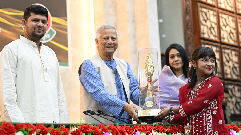টাঙ্গাইলের প্রেয়সী চক্রবর্তী নতুন কুঁড়িতে চ্যাম্পিয়ন