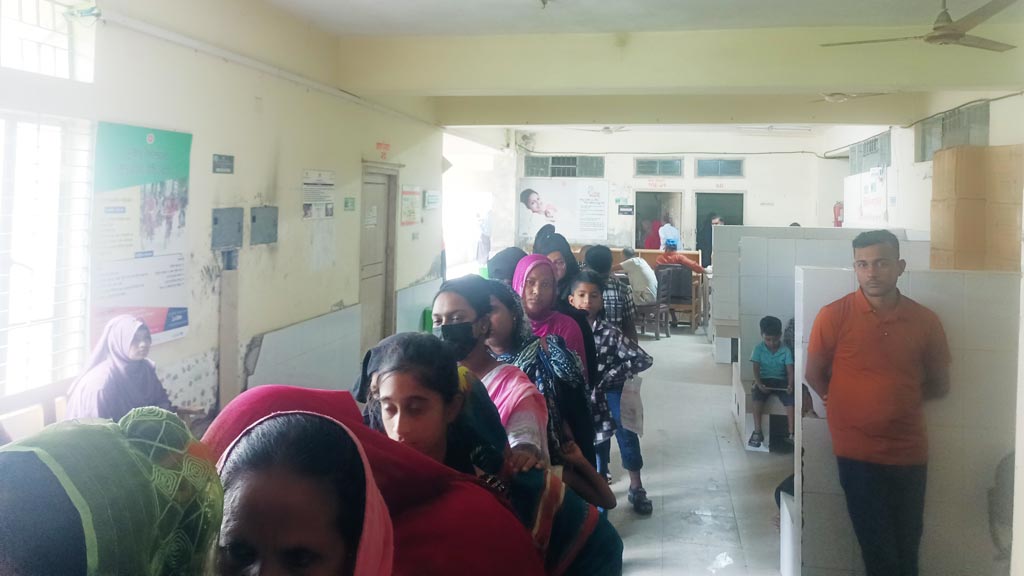 নাগরপুর স্বাস্থ্য কমপ্লেক্সে চিকিৎসক ও জনবলের সংকট, ভোগান্তিতে রোগীরা