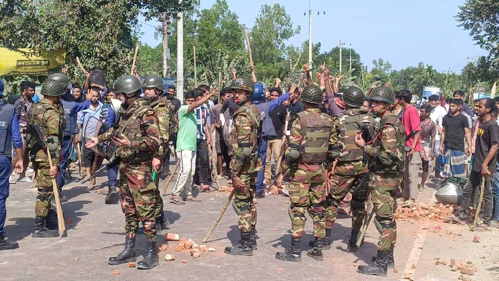 সালিসে ‘পক্ষপাতিত্ব’: মাইকে ঘোষণা দিয়ে ৩ গ্রামবাসীর সংঘর্ষ, আহত ১৫