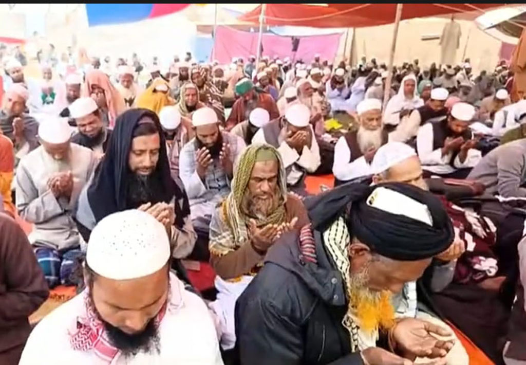 তুরাগতীরে মোনাজাতের মধ্য দিয়ে শেষ হলো জোড় ইজতেমা