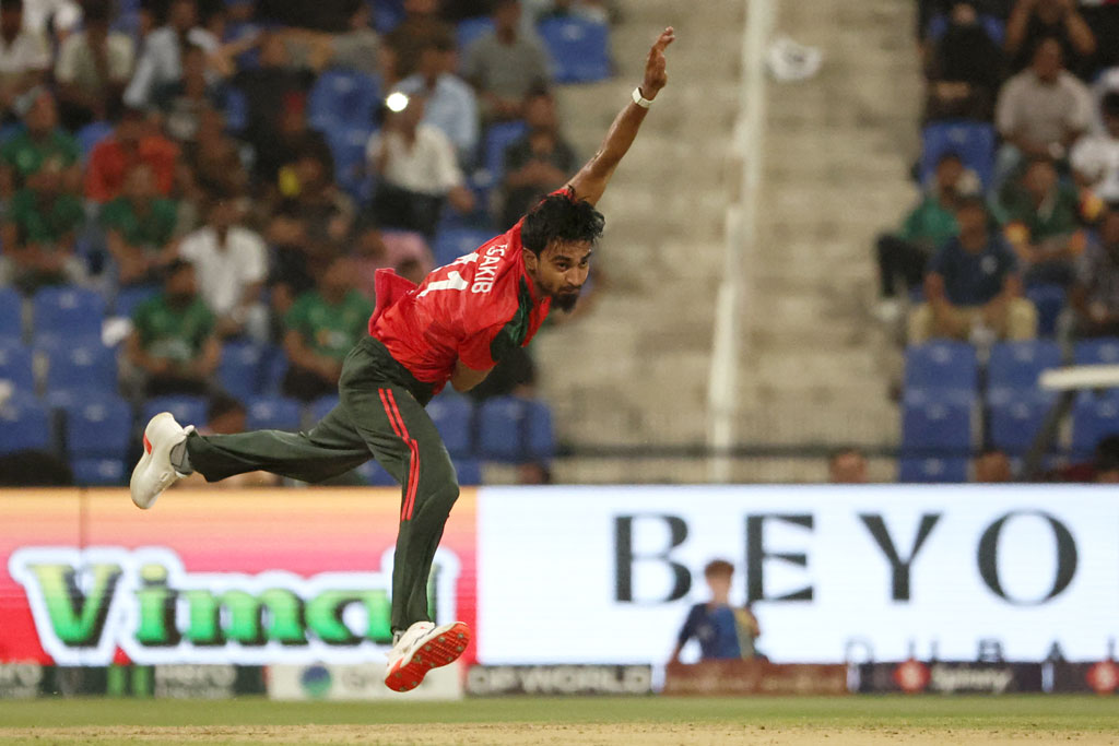 ‘অপ্রতিরোধ্য’—বাংলাদেশ পেসারের প্রশংসায় এসিসি