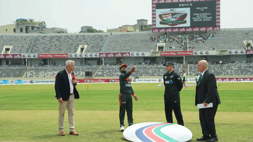 একাদশে ফিরলেন সৌম্য, সিরিজে টিকে থাকার মিশনে ফিল্ডিংয়ে বাংলাদেশ