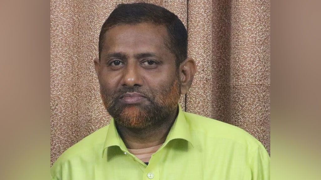 ট্রাক ঢুকে পার্ক ক্ষতিগ্রস্ত: কার্যসহকারীর বিরুদ্ধে অর্থ আত্মসাতের অভিযোগে শোকজ