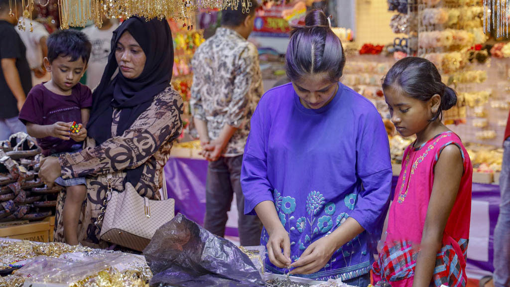 ঢাকা আন্তর্জাতিক বাণিজ্য মেলায় ৬১৭ কোটি টাকার লেনদেন
