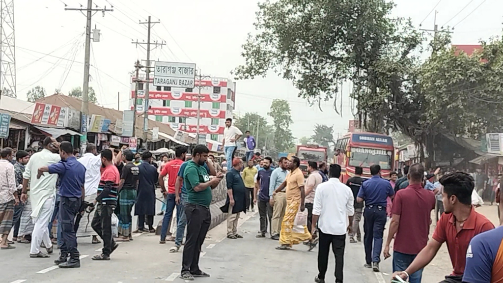রংপুরে মসজিদ কমিটি নিয়ে বিরোধ, দুই পক্ষের সংঘর্ষ-পাল্টাপাল্টি ধাওয়া