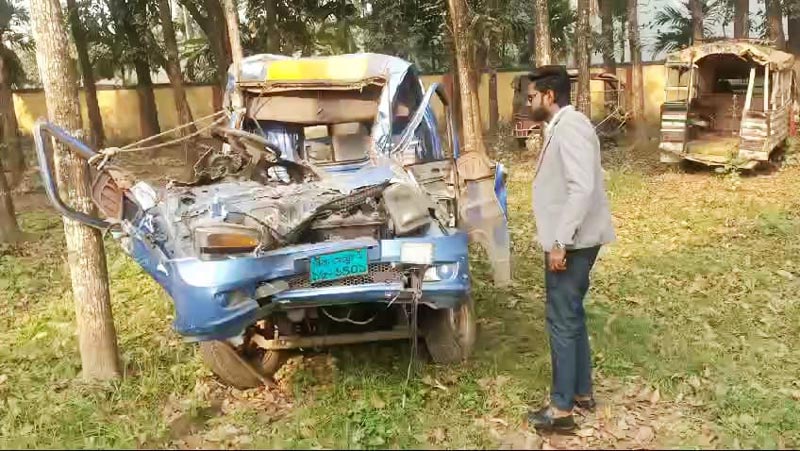 বড়াইগ্রামে দাঁড়িয়ে থাকা ট্রাকের পেছনে পিকআপের ধাক্কা, চালক নিহত