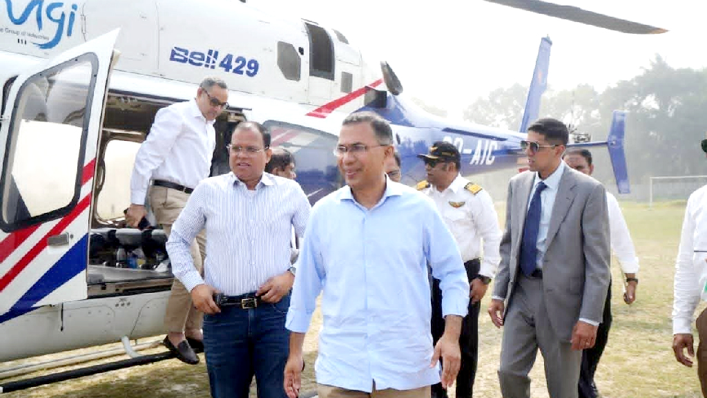 বরিশালে জনসভায় যোগ দিলেন তারেক রহমান