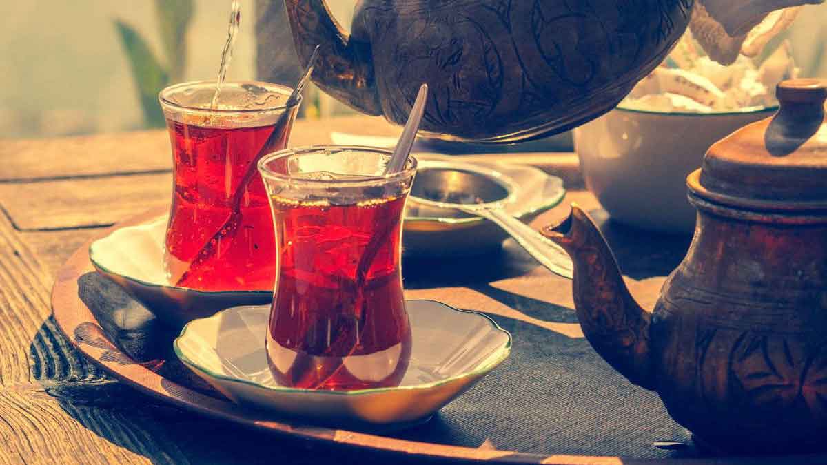 এক রাউন্ড টার্কিশ চা হয়ে যাক