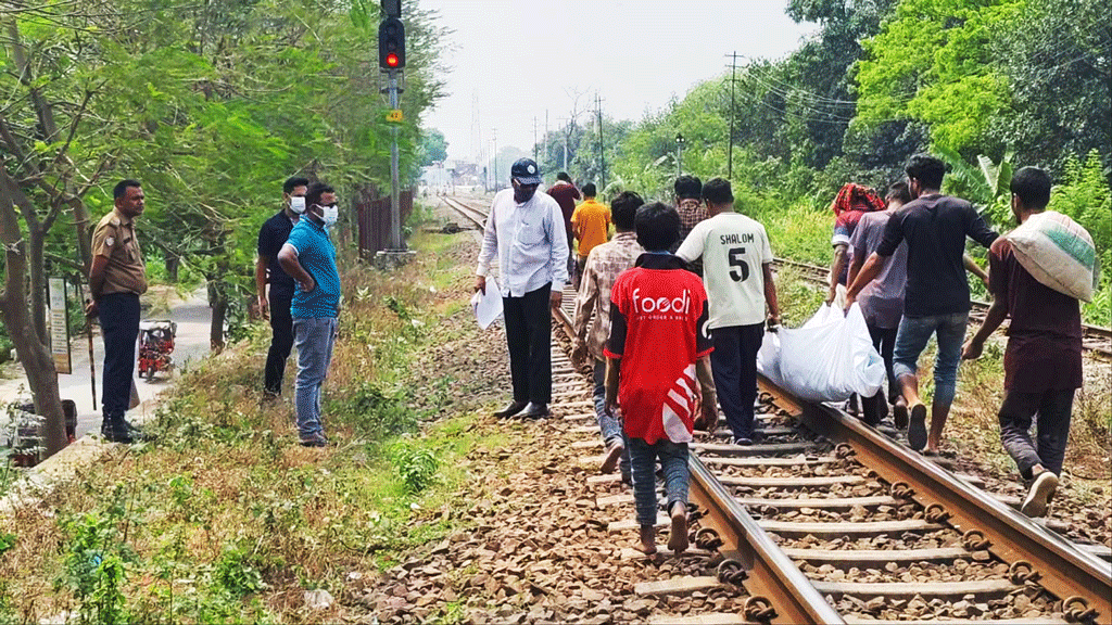 ভৈরবে পৃথক স্থানে ট্রেনে কাটা পড়ে দুই যুবক নিহত